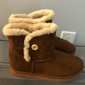 Denver Hayes Winter Boots Size 7